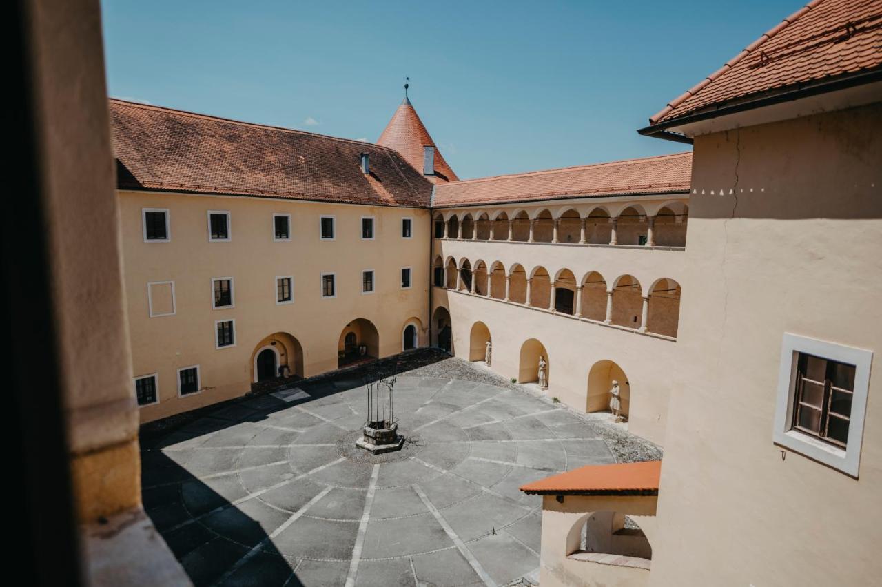 Hotel Mokrice Castle Estate Obrezje Exterior foto