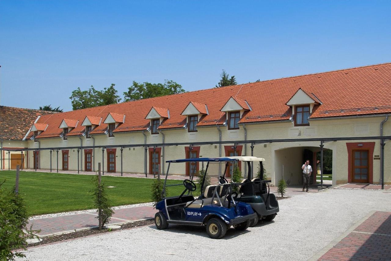 Hotel Mokrice Castle Estate Obrezje Exterior foto