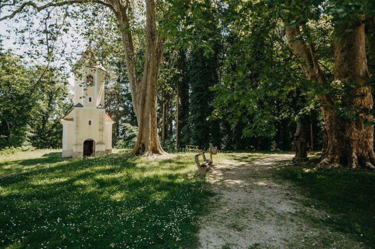 Hotel Mokrice Castle Estate Obrezje Exterior foto